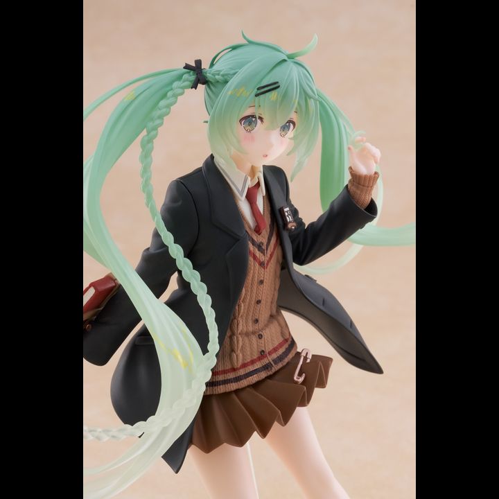 初音ミクFashion Preppy Conceptual Series Vocaloid Hatsune Miku (Fashion Preppy Ver.) Figure